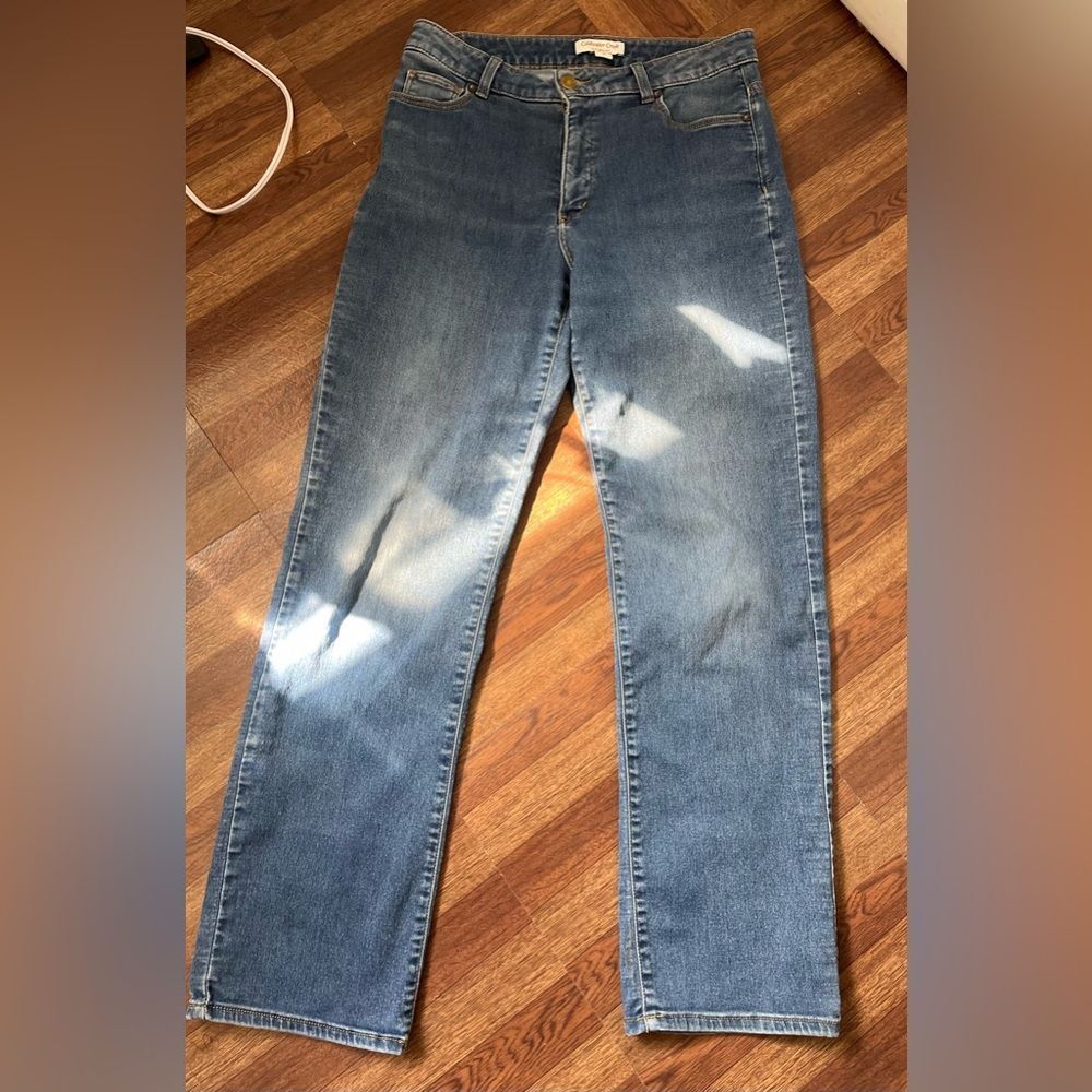 Coldwater Creek Women's Natural Fit Jeans Mid
Rise Medium Wash Size 10 - Picture 7 of 11